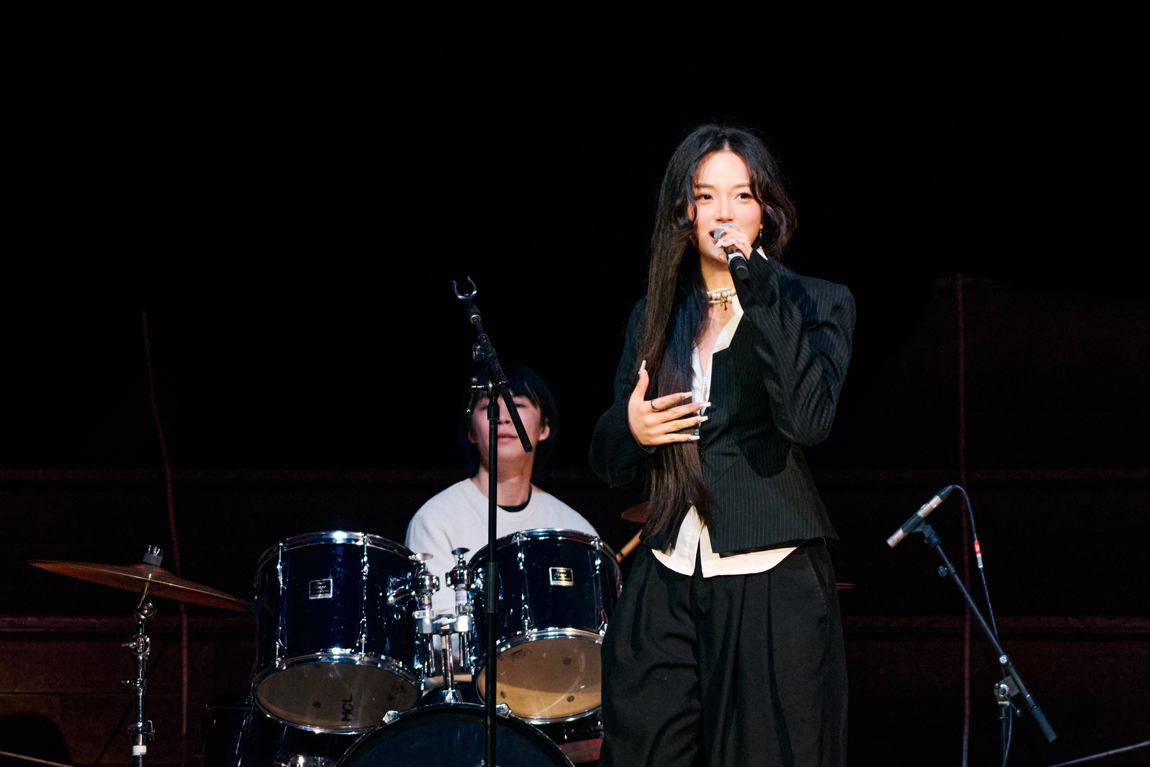 Xiyue Ge performing live